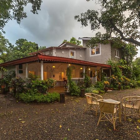 Saffronstays Firdaus Baug Khamshet Esterno foto